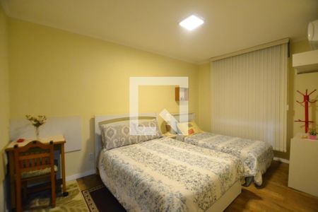 Quarto 1 de apartamento para alugar com 2 quartos, 60m² em Nonoai, Porto Alegre