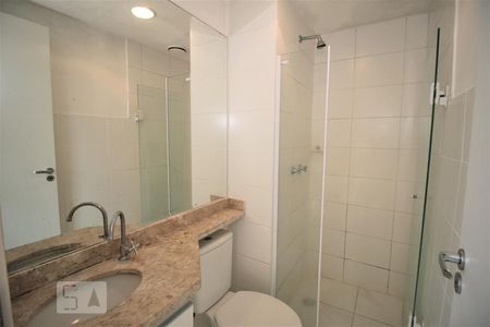 Banheiro da Suite de apartamento à venda com 3 quartos, 63m² em Curicica, Rio de Janeiro