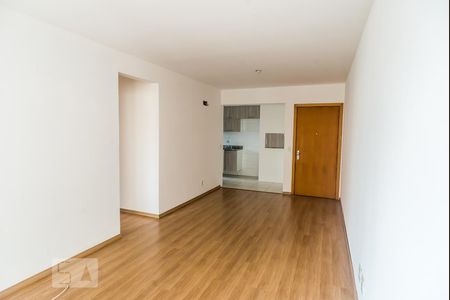 Sala de apartamento para alugar com 3 quartos, 84m² em Cascata, Porto Alegre
