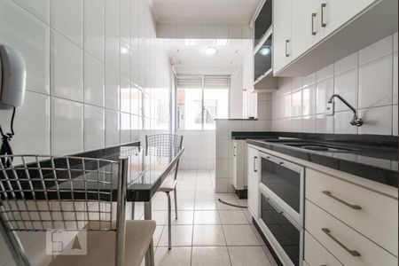 Cozinha de apartamento para alugar com 2 quartos, 70m² em Praia Comprida, São José