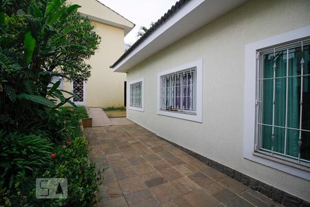 Quintal de casa à venda com 7 quartos, 500m² em Alto da Lapa, São Paulo