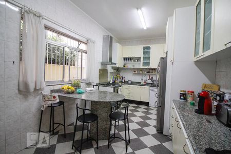 Casa à venda com 500m², 7 quartos e 3 vagas Casa à venda com 500m², 7 quartos e 3 vagasCozinha