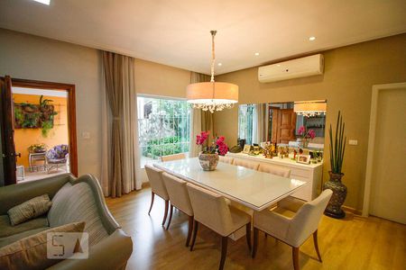 Sala de casa à venda com 7 quartos, 500m² em Alto da Lapa, São Paulo