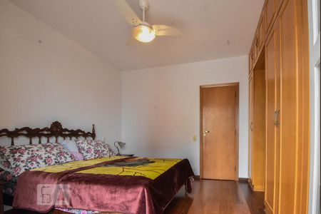 Apartamento à venda com 340m², 4 quartos e 2 vagas Apartamento à venda com 340m², 4 quartos e 2 vagasSuíte 02