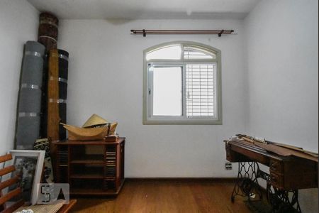 Apartamento à venda com 340m², 4 quartos e 2 vagas Apartamento à venda com 340m², 4 quartos e 2 vagasQuarto 02