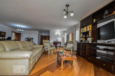 Sala de Estar de apartamento à venda com 4 quartos, 340m² em Vila Sofia, São Paulo