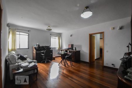 Apartamento à venda com 340m², 4 quartos e 2 vagas Apartamento à venda com 340m², 4 quartos e 2 vagasSala 02