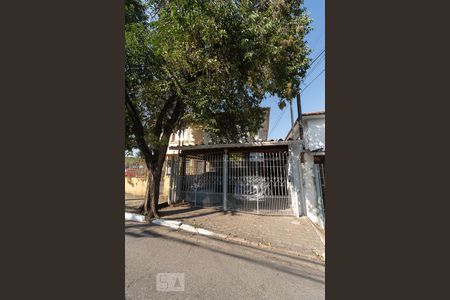 Casa à venda com 180m², 2 quartos e 2 vagasFachada