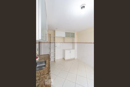 Casa à venda com 180m², 2 quartos e 2 vagasCozinha