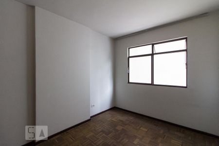 Quarto 1 de apartamento para alugar com 2 quartos, 57m² em Rebouças, Curitiba