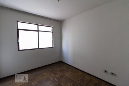 Quarto 1 de apartamento para alugar com 2 quartos, 57m² em Rebouças, Curitiba