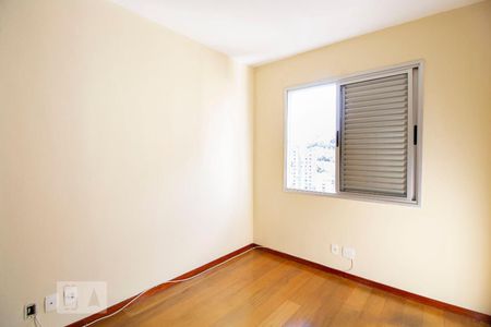 Quarto 01 de apartamento para alugar com 3 quartos, 115m² em Funcionários, Belo Horizonte