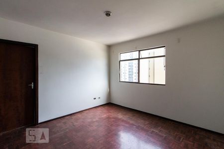 Sala de apartamento para alugar com 2 quartos, 50m² em Rebouças, Curitiba