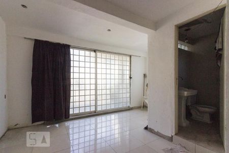 Casa à venda com 250m², 4 quartos e 2 vagasSuite