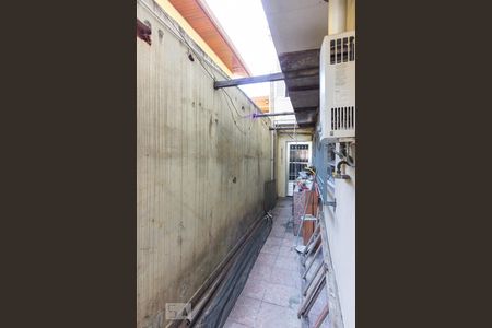 Casa à venda com 250m², 4 quartos e 2 vagasCorredor Lateral