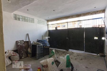 Casa à venda com 250m², 4 quartos e 2 vagasGaragem