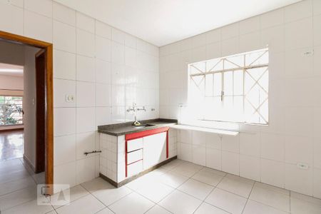 Casa para alugar com 245m², 3 quartos e 2 vagas Casa para alugar com 245m², 3 quartos e 2 vagasCozinha