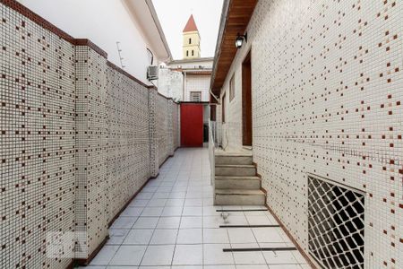 Corredor de entrada de casa para alugar com 3 quartos, 245m² em Penha de França, São Paulo