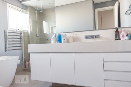 Banheiro de apartamento para alugar com 4 quartos, 200m² em Mirandópolis, São Paulo
