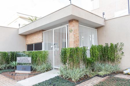 Apartamento para alugar com 200m², 4 quartos e 3 vagas Apartamento para alugar com 200m², 4 quartos e 3 vagasFachada