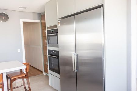 Apartamento para alugar com 200m², 4 quartos e 3 vagas Apartamento para alugar com 200m², 4 quartos e 3 vagasCozinha