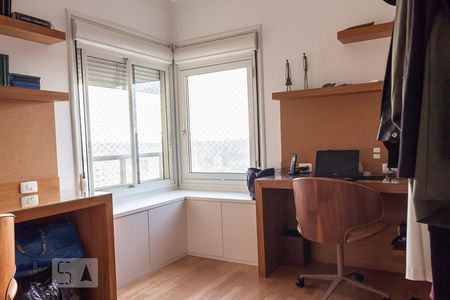 Quarto de apartamento para alugar com 4 quartos, 200m² em Mirandópolis, São Paulo