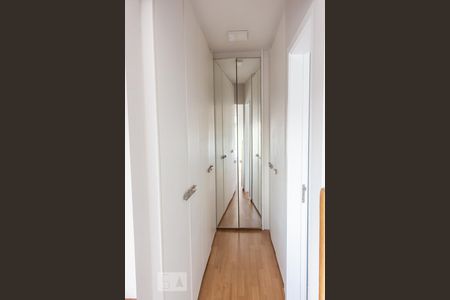 Apartamento para alugar com 200m², 4 quartos e 3 vagas Apartamento para alugar com 200m², 4 quartos e 3 vagasCloset