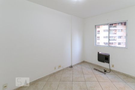 Suíte de apartamento para alugar com 2 quartos, 65m² em Recreio dos Bandeirantes , Rio de Janeiro