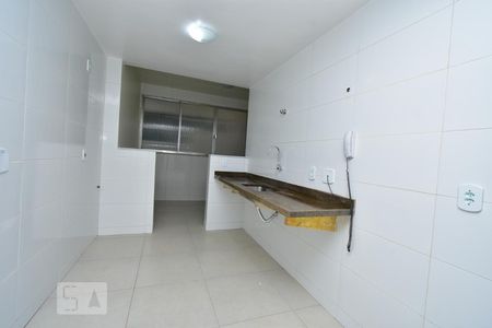 Apartamento à venda com 100m², 2 quartos e 1 vagaCozinha 