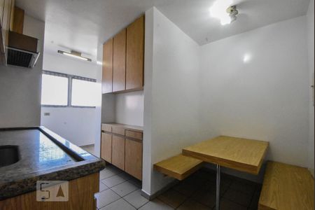 Apartamento para alugar com 72m², 2 quartos e 1 vaga Apartamento para alugar com 72m², 2 quartos e 1 vagaCozinha
