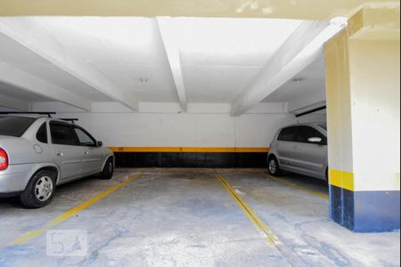 Apartamento para alugar com 72m², 2 quartos e 1 vaga Apartamento para alugar com 72m², 2 quartos e 1 vagaGaragem