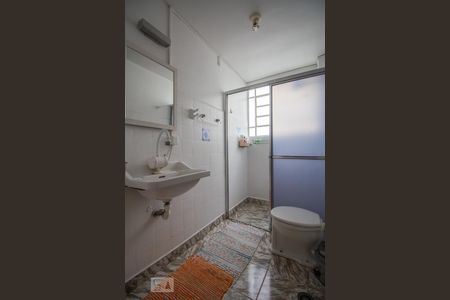Banheiro social de apartamento para alugar com 2 quartos, 90m² em Perdizes, São Paulo