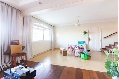 Casa à venda com 3 quartos, 250m² em Cipava, Osasco