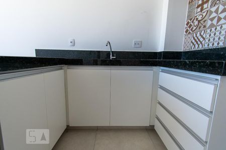 Sala / Cozinha de apartamento para alugar com 1 quarto, 40m² em Ouro Preto, Belo Horizonte
