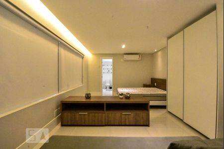 Sala de Estar de kitnet/studio para alugar com 1 quarto, 40m² em Brooklin Paulista, São Paulo