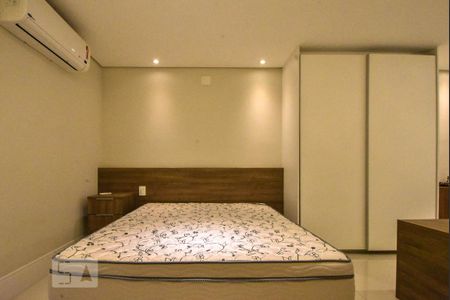Dormitório de kitnet/studio para alugar com 1 quarto, 40m² em Brooklin Paulista, São Paulo