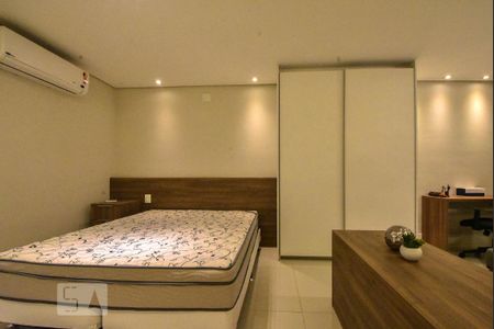 Dormitório de kitnet/studio para alugar com 1 quarto, 40m² em Brooklin Paulista, São Paulo