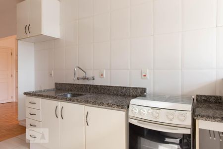 Cozinha de apartamento à venda com 3 quartos, 115m² em Higienópolis, Porto Alegre