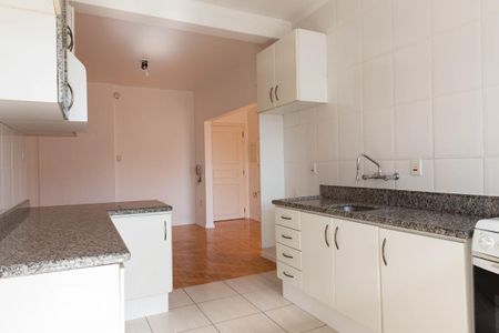 Cozinha de apartamento à venda com 3 quartos, 115m² em Higienópolis, Porto Alegre