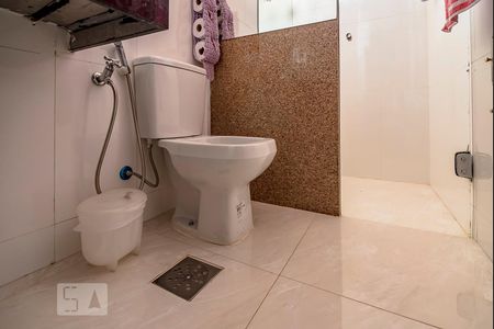 Casa à venda com 280m², 5 quartos e 3 vagasBanheiro da Suite