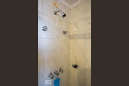 Apartamento à venda com 120m², 3 quartos e 2 vagas Apartamento à venda com 120m², 3 quartos e 2 vagasBanheiro suíte detalhe