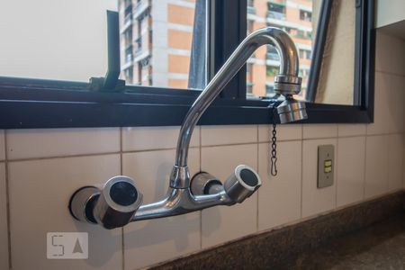 Apartamento à venda com 120m², 3 quartos e 2 vagas Apartamento à venda com 120m², 3 quartos e 2 vagasCozinha detalhe