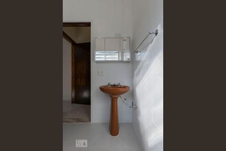 Banheiro de casa à venda com 3 quartos, 140m² em Vila Santo Estéfano, São Paulo