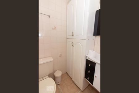 Lavabo de apartamento para alugar com 3 quartos, 74m² em Engenho de Dentro, Rio de Janeiro