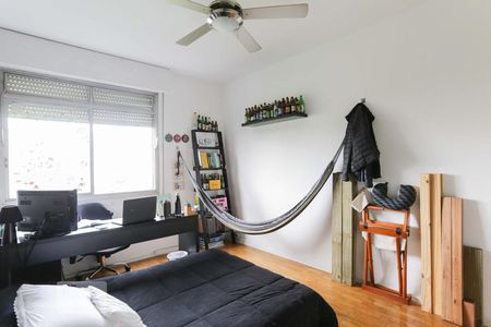 Quarto 01 de apartamento para alugar com 3 quartos, 150m² em Jardim Paulistano, São Paulo