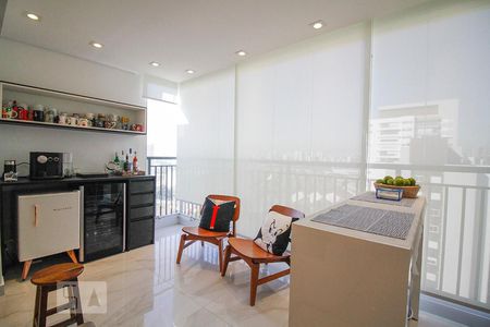 Varanda de apartamento à venda com 2 quartos, 76m² em Vila Anastácio, São Paulo