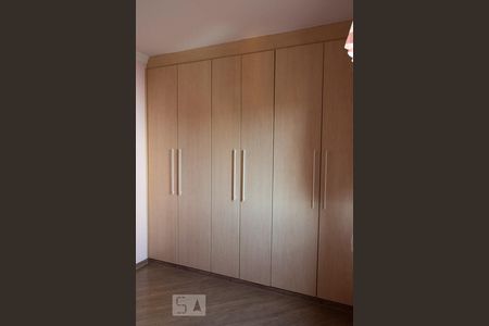 QUARTO 1 de apartamento à venda com 2 quartos, 60m² em Santa Teresinha, São Paulo