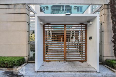 Apartamento à venda com 52m², 2 quartos e 1 vagaFrente do Prédio