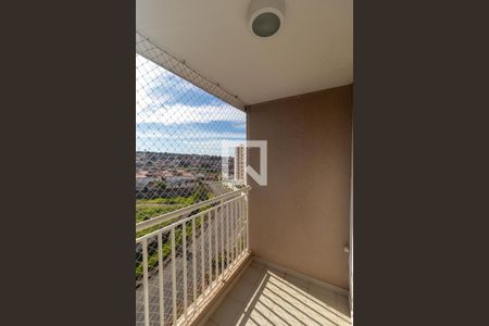 Varanda da sala de apartamento à venda com 3 quartos, 62m² em Jardim Ipaussurama, Campinas