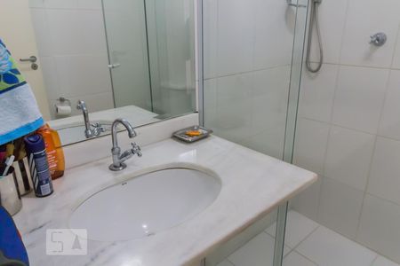 Pia do banheiro de apartamento para alugar com 3 quartos, 77m² em Macedo, Guarulhos